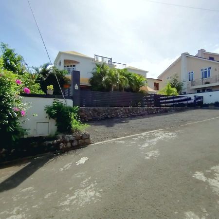 Tulsi Apartment & Studio La Gaulette Dış mekan fotoğraf